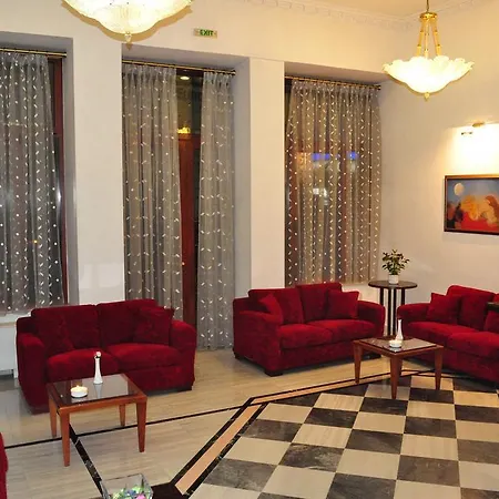 Acropole Hotel 2*