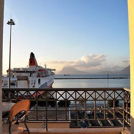 Acropole 2* Patras