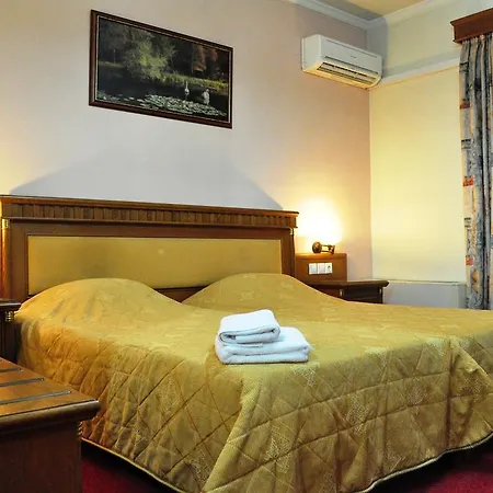 Acropole Hotel